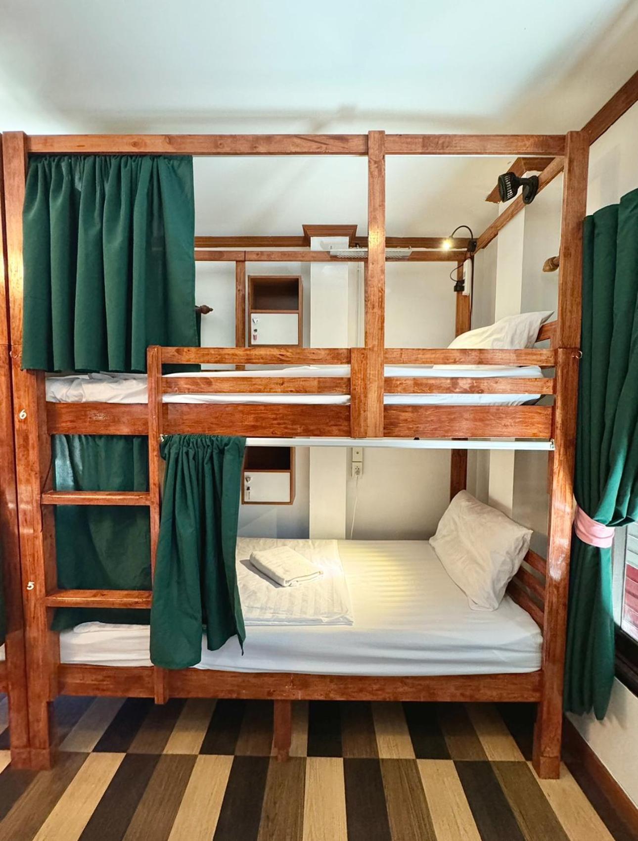 Propaganda Hostel Ko Pha Ngan Dış mekan fotoğraf
